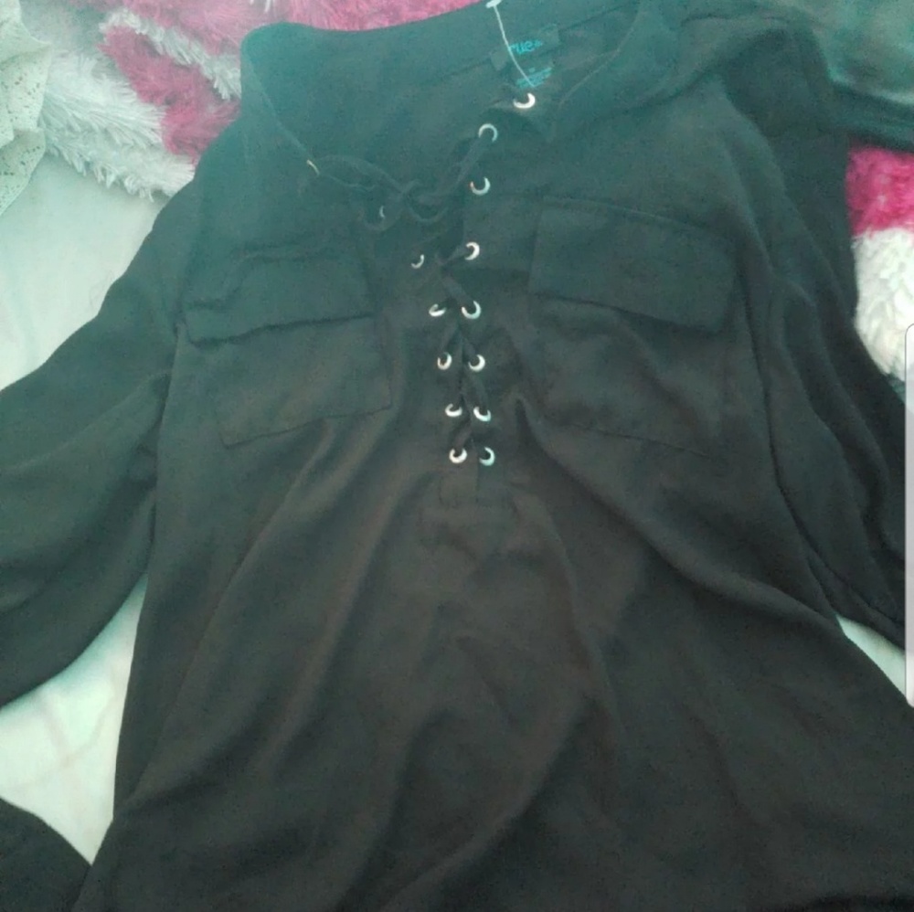 Black shirt